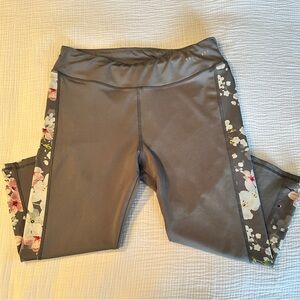 Ted Baker Cropped Gray Floral Leggings Size Medium